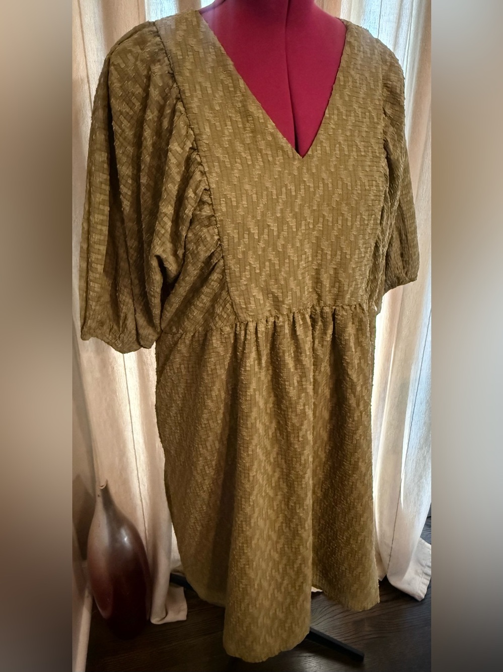 NWT Ophelia Roe Textured Olive Green V-Neck Midi Dress - XL